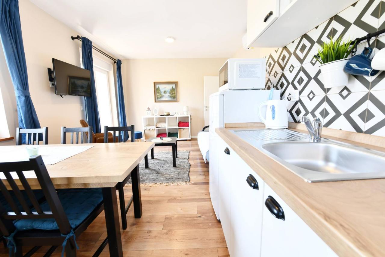 Apartmani Zagi Rakovica Exteriör bild