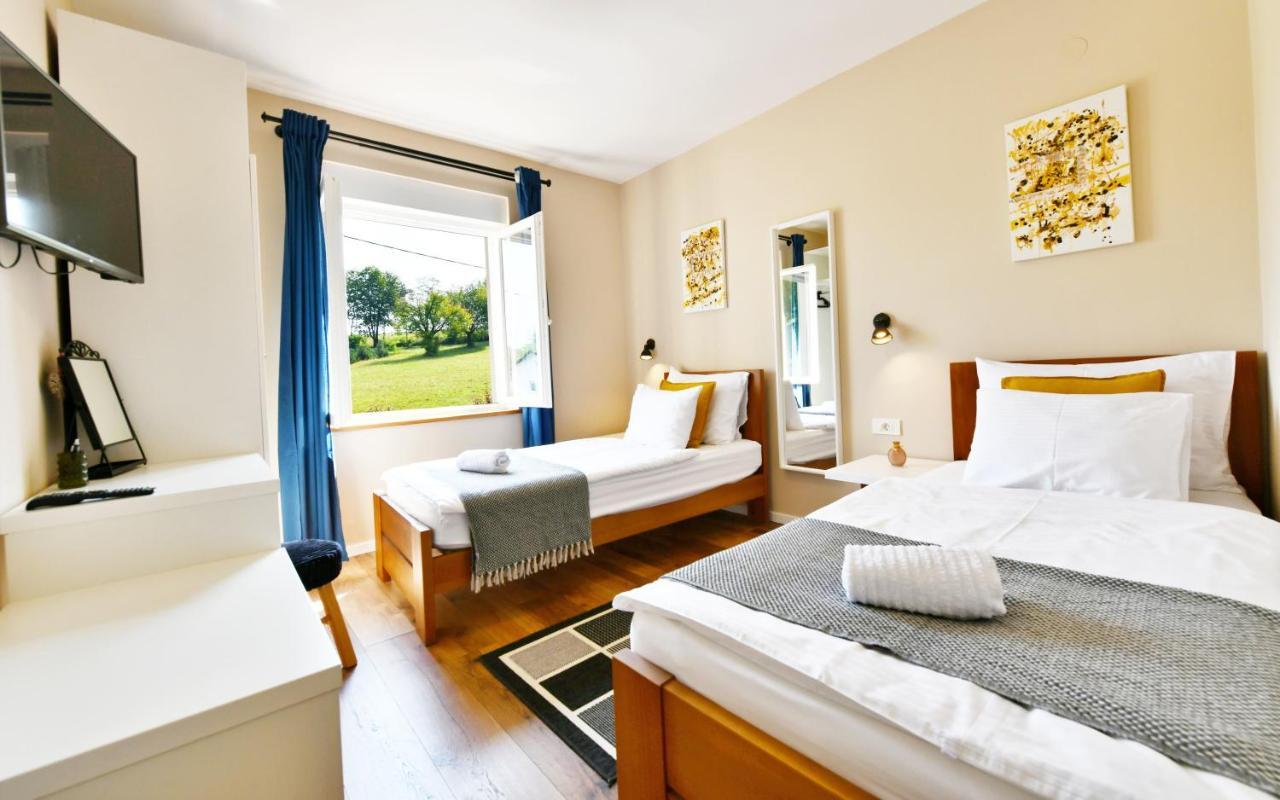 Apartmani Zagi Rakovica Exteriör bild