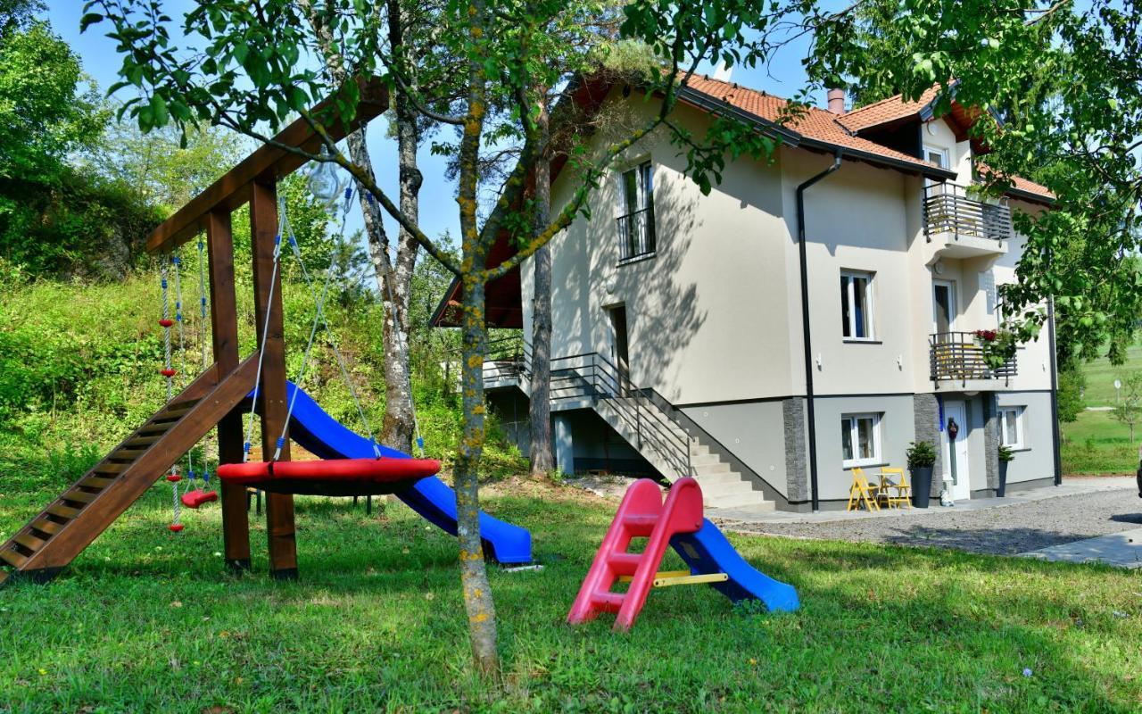 Apartmani Zagi Rakovica Exteriör bild