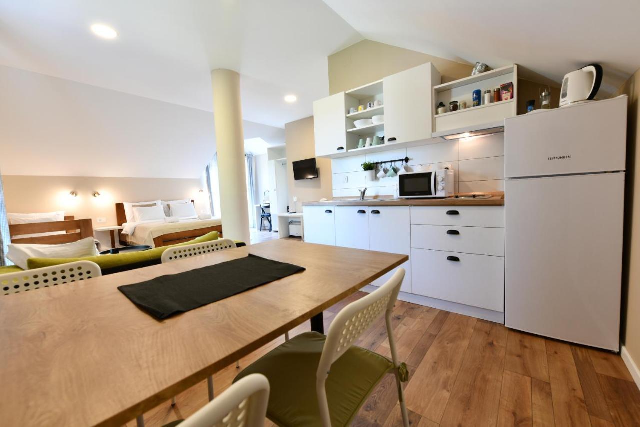 Apartmani Zagi Rakovica Exteriör bild